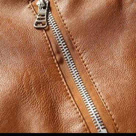 Jaqueta Masculina de Couro Marrom - Elegância e Durabilidade